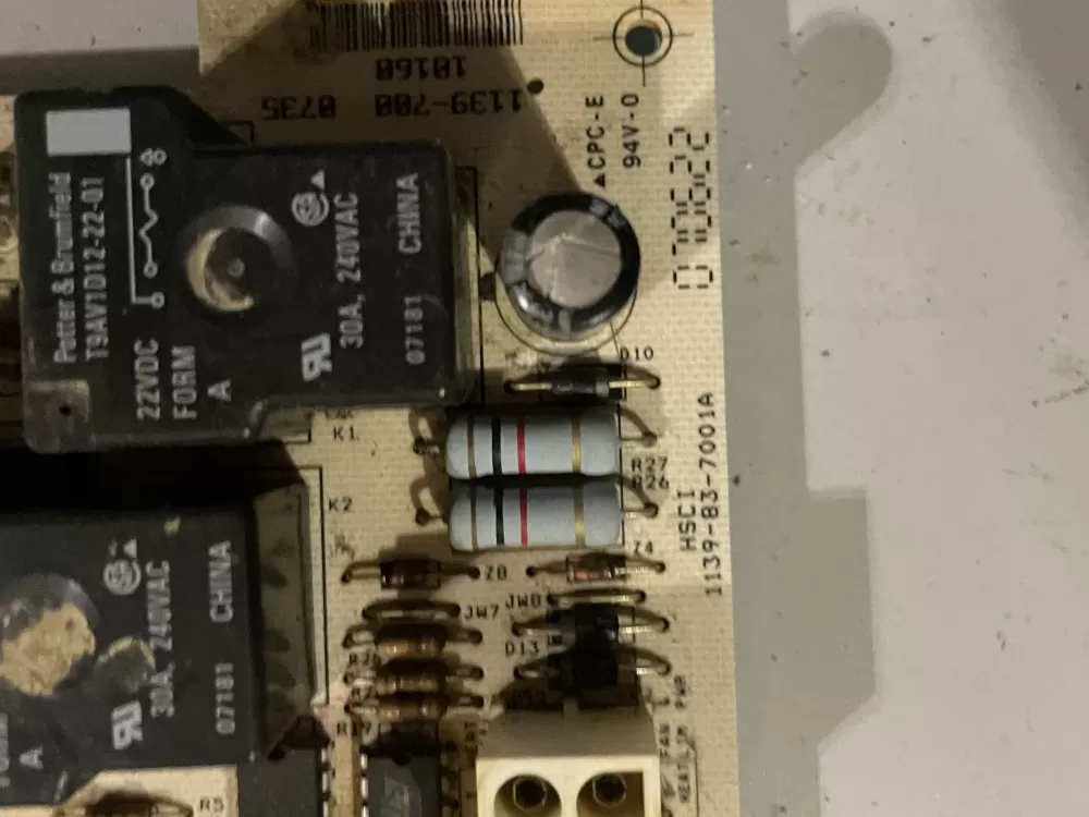 York Coleman 1139-700 1139-83-7002 Furnace Control Board AZ32429 | WM144