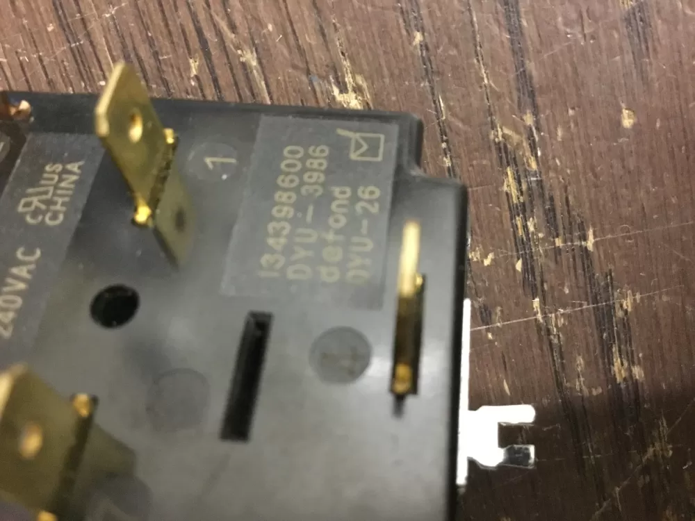 Frigidaire 134398600 Dryer Temperature Control Switch AZ17784 | NR189