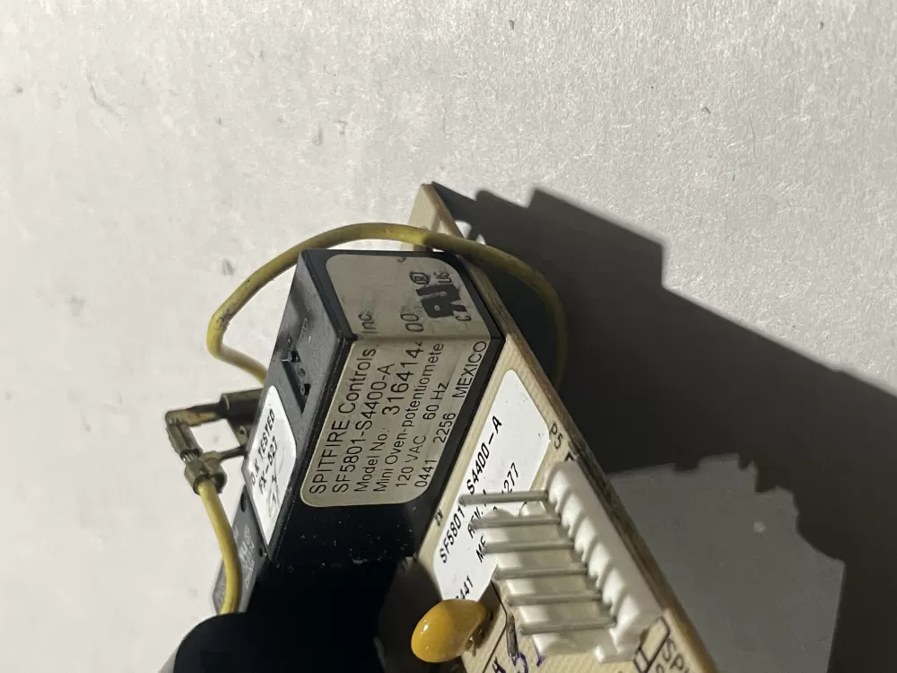 Electrolux Oven 316414400 Control Board AZ230771 | Wm1532