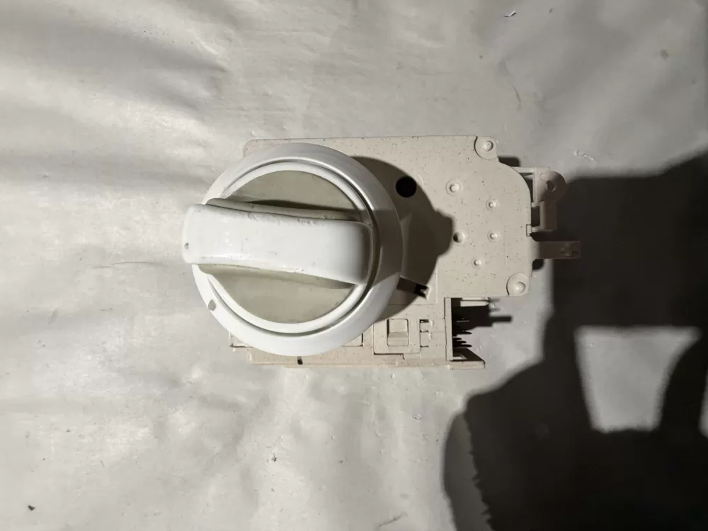 Kenmore Frigidaire 137098300 Washer Combo Timer AZ215366 | KM2641