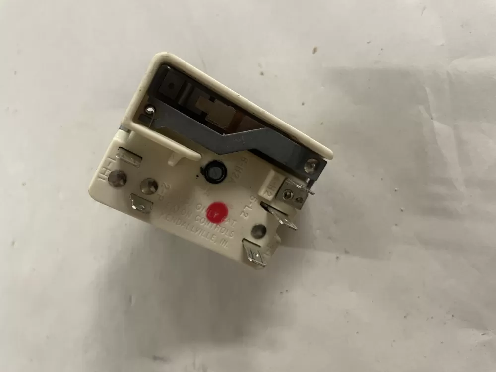 GE Kenmore Maytag KS811520 Range Control Board Burner Switch AZ117319 | KM2175