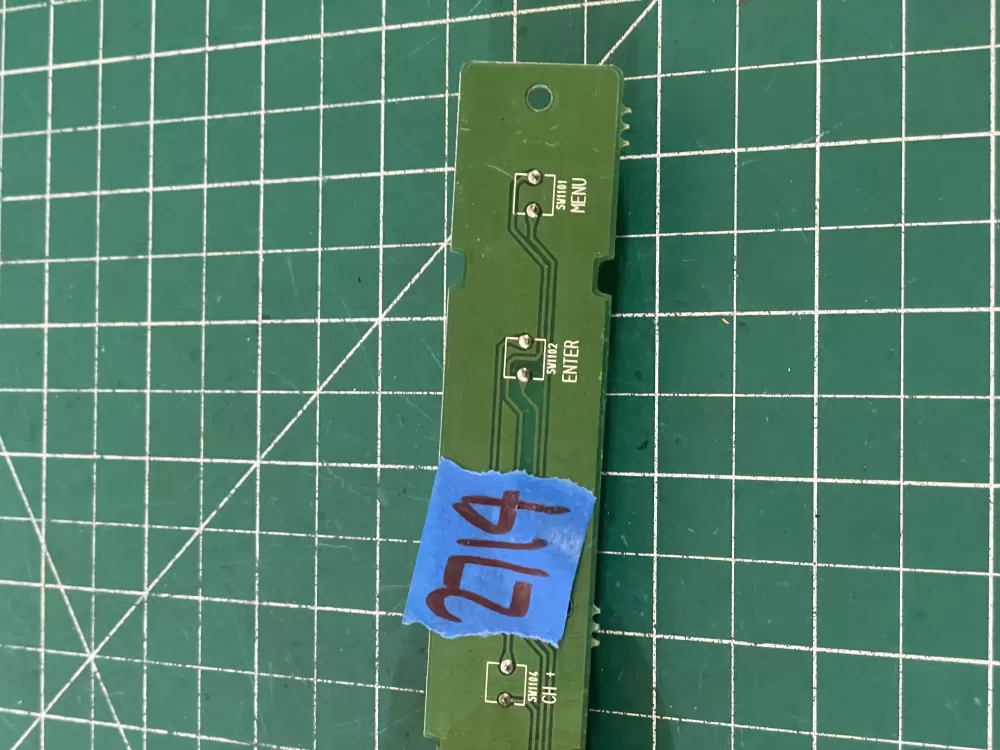 Televison Elecreonic Control Board 2004 07 02 AZ187174 | KM2714