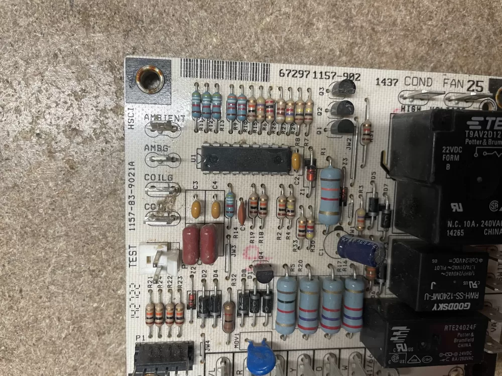 York 1 1157 900 10211 Defrost Source 57 02 Control Board AZ15559 | KM960