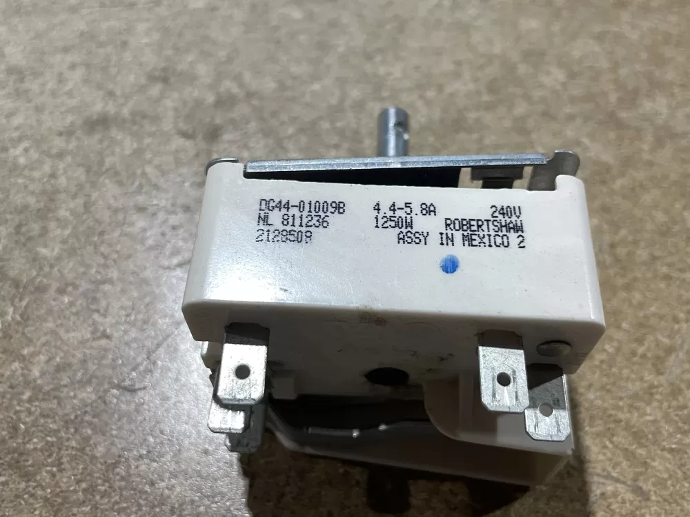 Samsung DG44 01009B Range Control Board Switch AZ75573 | Wm1645
