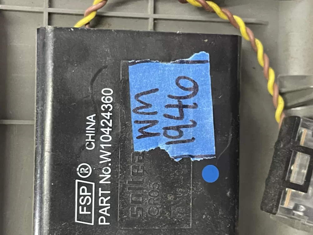 Whirlpool W10424360 Refrigerator Ice & Water Control Assembly AZ87421 | Wm1946