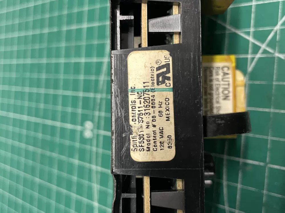 Frigidaire 316207511 SF5301-S7511 Range Oven Control Board AZ206066 | Wm2156