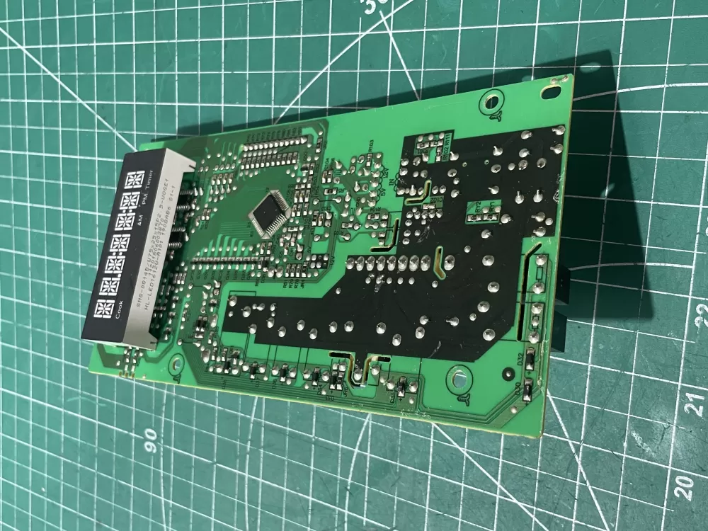 GE MD12001LB EMLAAGE-04-K 17170000008243 Microwave Control # AZ192568 | Wm373