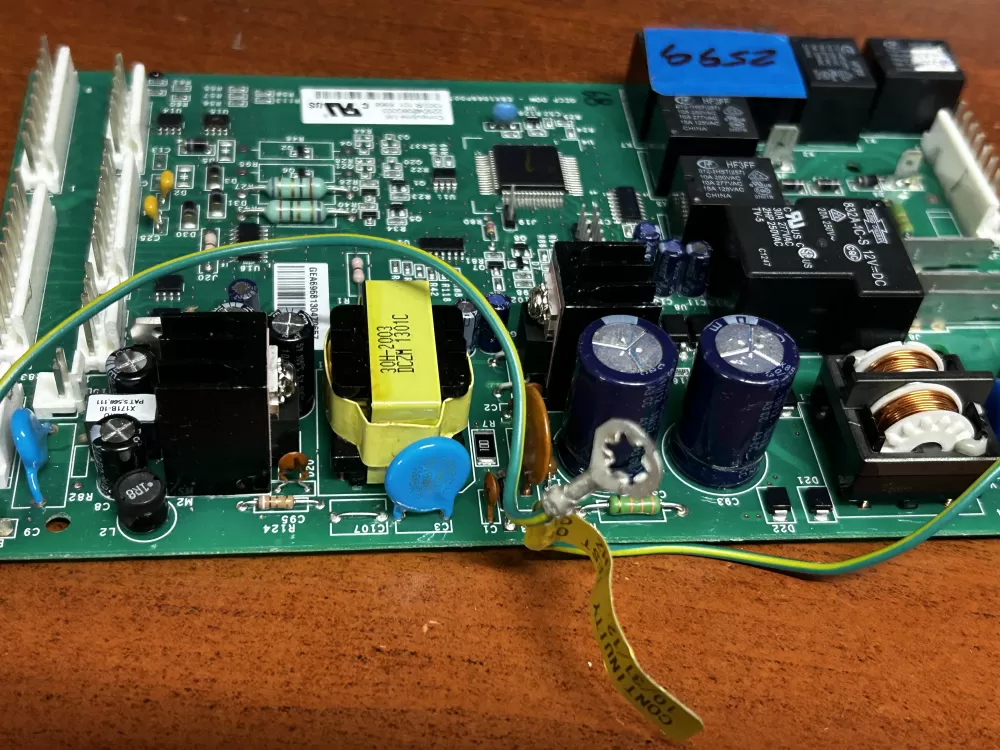 GE 225D4208G003 EBX1069P007 Refrigerator Control Board AZ184974 | GL2599