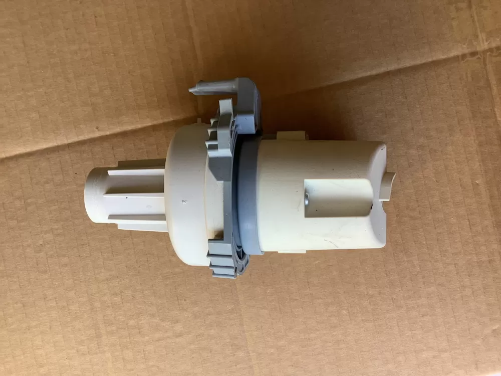 Whirlpool W10529161 Dishwasher Pump Motor AZ104288 | SLA120