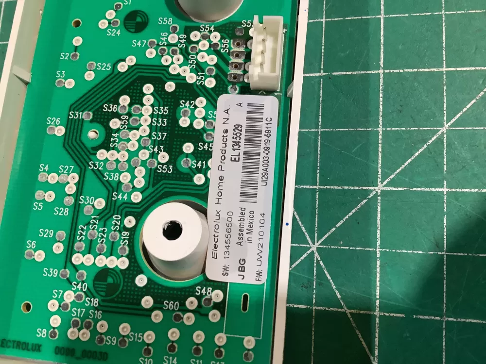 Electrolux EL1345529 A 1345529A Washer Control Board AZ151206 | NR1372