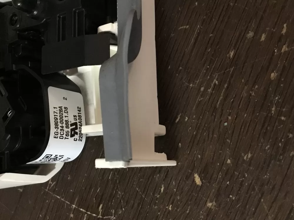 OEM Samsung DC34-00028A Door Lock Switch  AZ96124 | Sl86