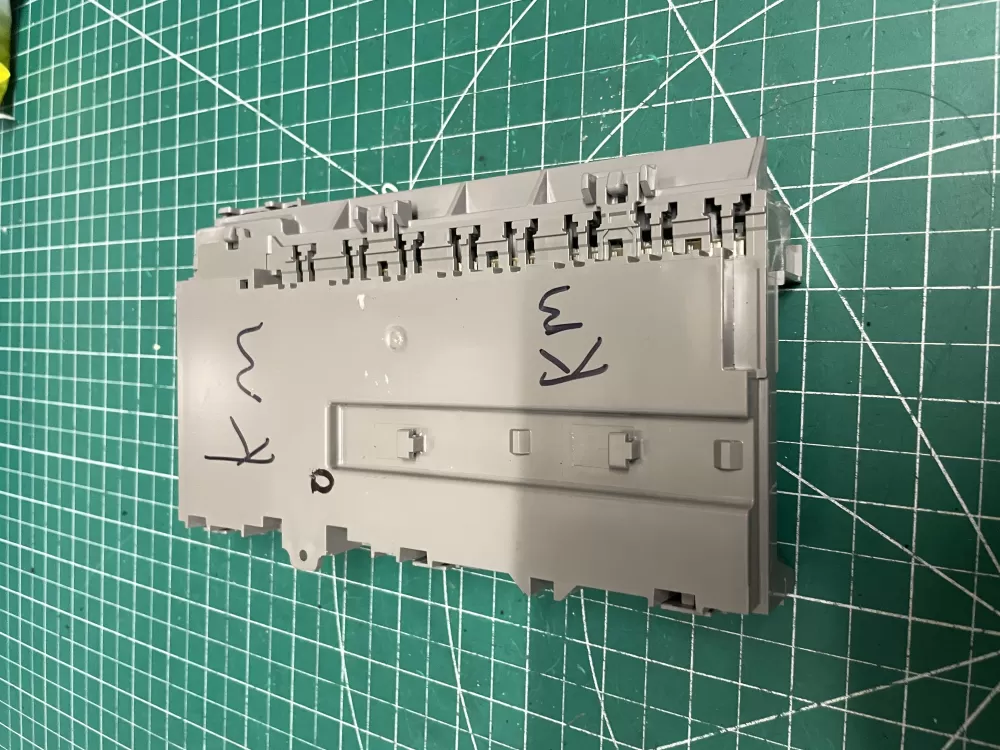 Kenmore  Whirlpool W10833924 Dishwasher Control Board