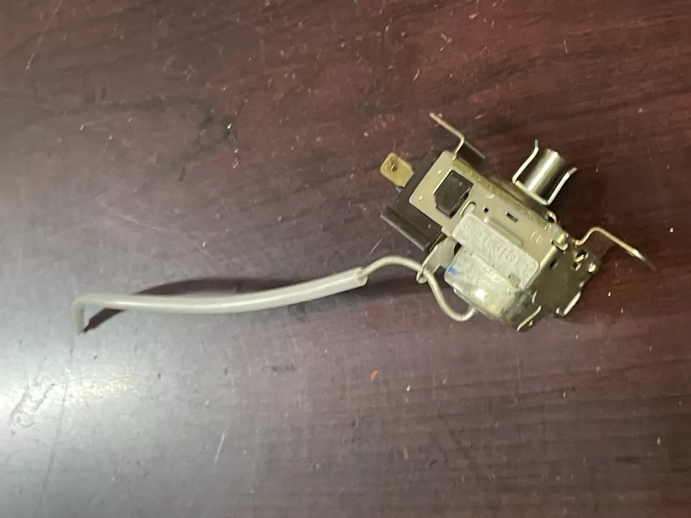 Whirlpool  2161284 Refrigerator Thermostat
