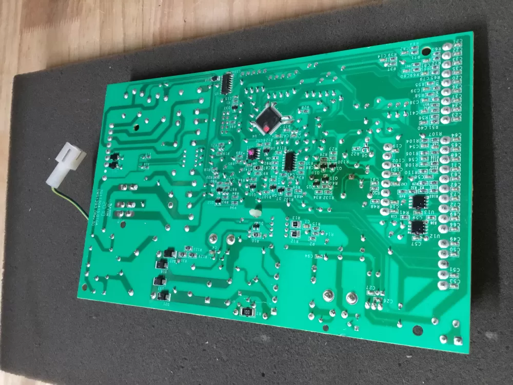 GE 200D2260G008 PD00074367 AP7188100 Refrigerator Control Board AZ99808 | NR95