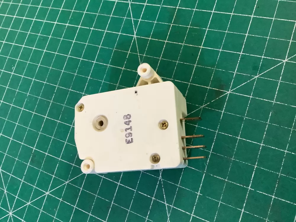 Genuine Refrigerator Defrost Timer WR90X520  TMDJZ44RB9 AZ204238 | NR358