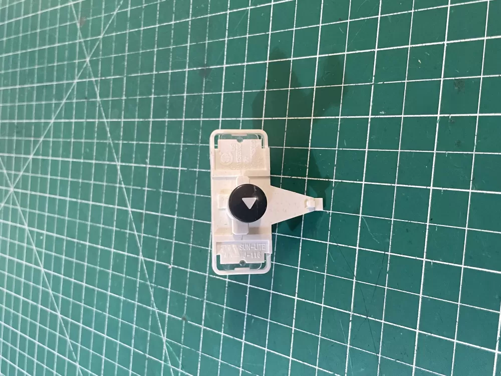  SUN-LITE J-116 push-to-start switch