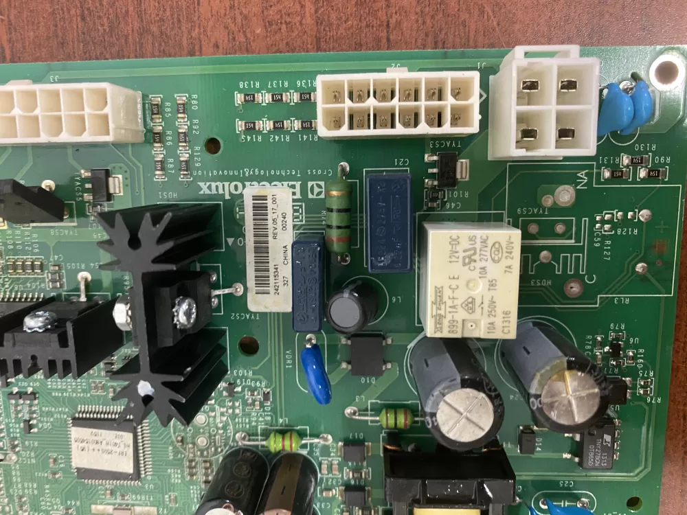 Electrolux Frigidaire 242115341 Refrigerator Control Board AZ47377 | BK582