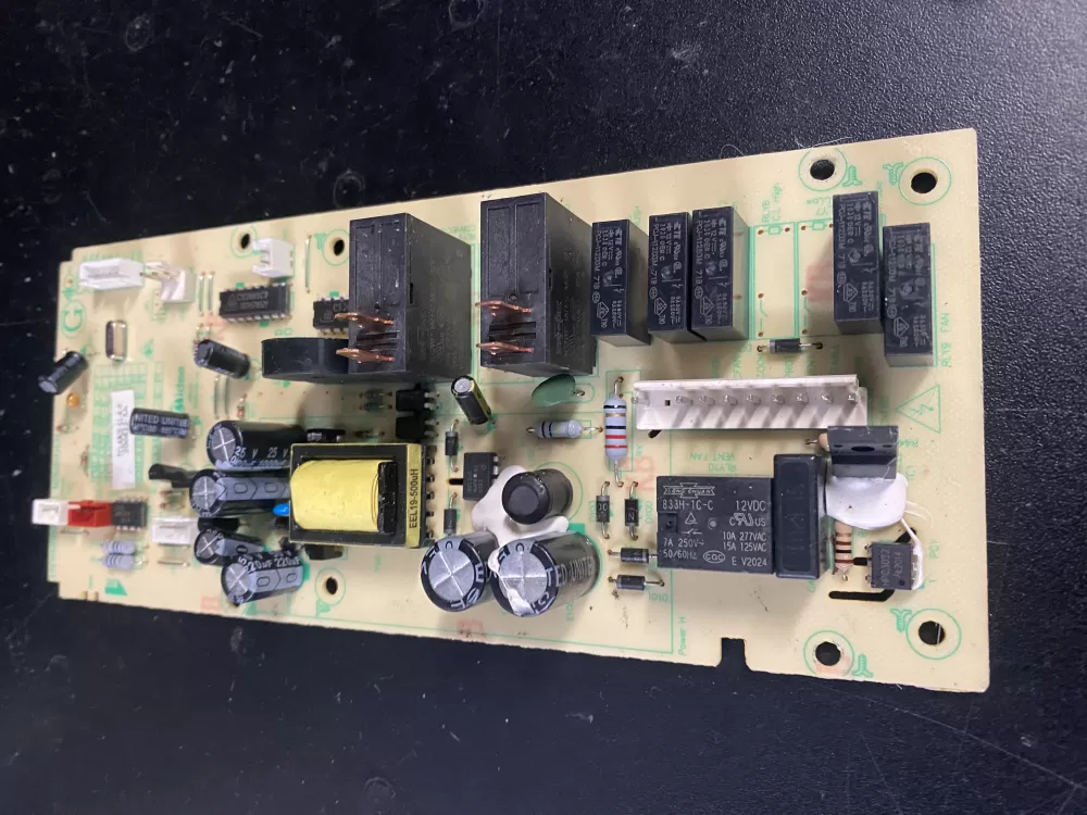 Frigidaire 17170000001436 CONTROL BOARD