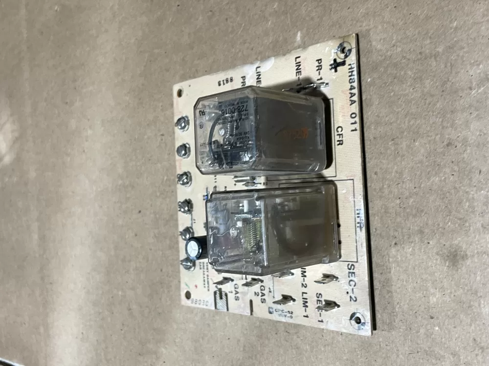 Carrier  Bryant HH84AA011 Furnace Control Board