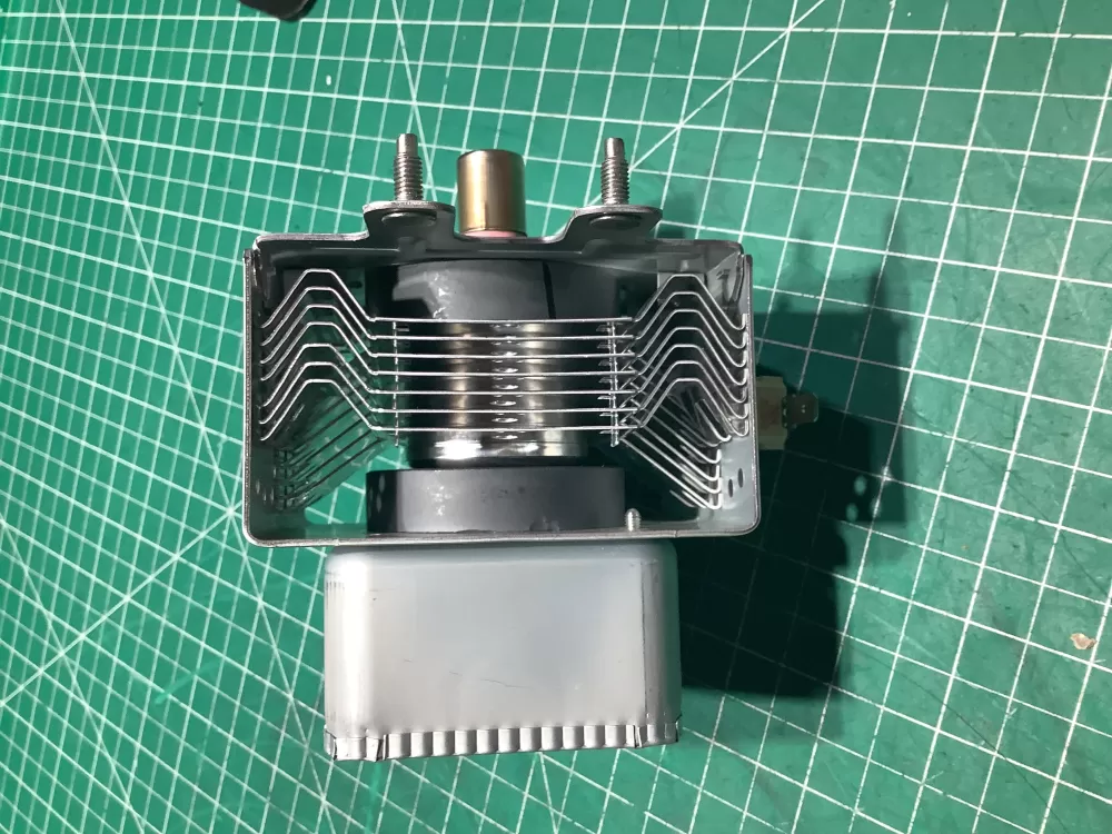 Miele Microwave Magnetron 2M282H(ML) 2M282H 7483100 AZ147925 | SL207