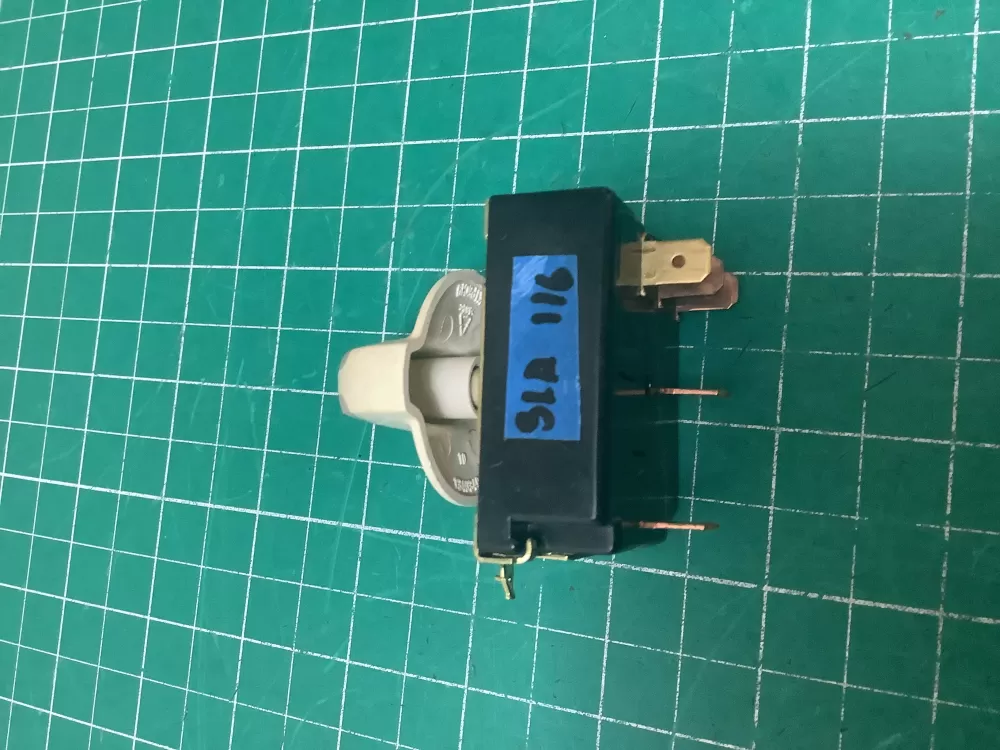 Frigidaire 131858100C Washer Temperature Switch AZ224661 | SLA116