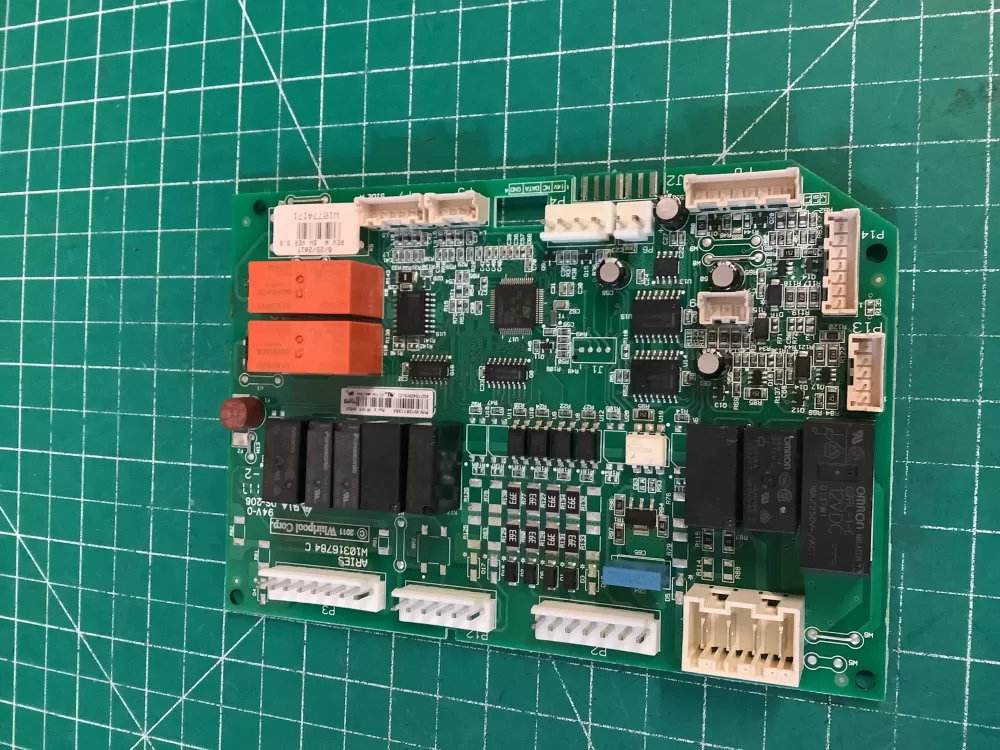 Whirlpool  Jenn-Air  Maytag W10774171 Refrigerator Control Board