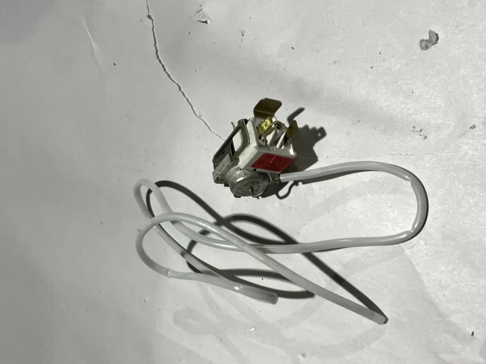 Frigidaire Kenmore 3ART5VC158 Refrigerator Control Board AZ126469 | Wm2284