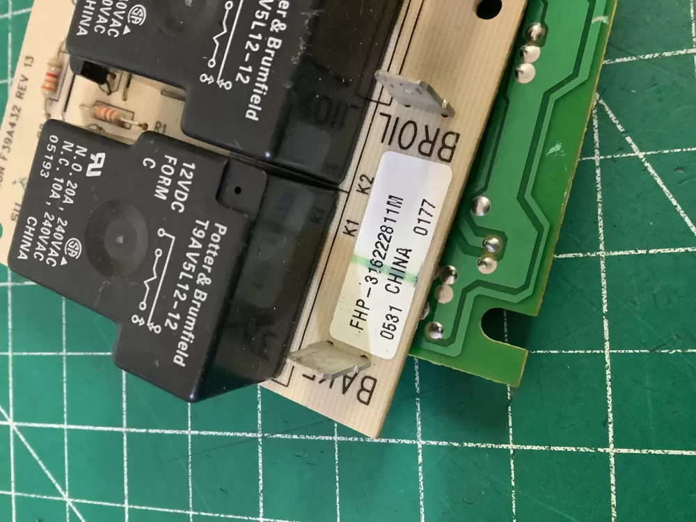 Kenmore Stove Control Board 316222811 316222811m. 141 46 AZ205051 | NR295