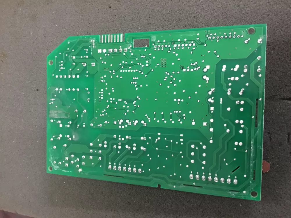 Whirlpool Maytag W10547719 Refrigerator Control Board AZ90232 | NR587