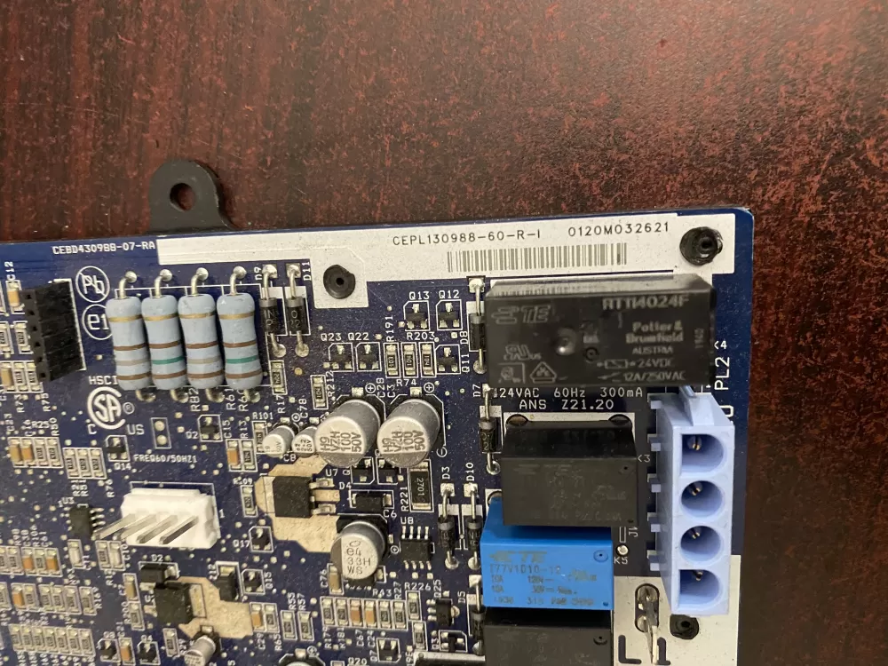 Bryant CEPL130988-60-R-I Furnace Control Board Payne AZ37083 | BK370