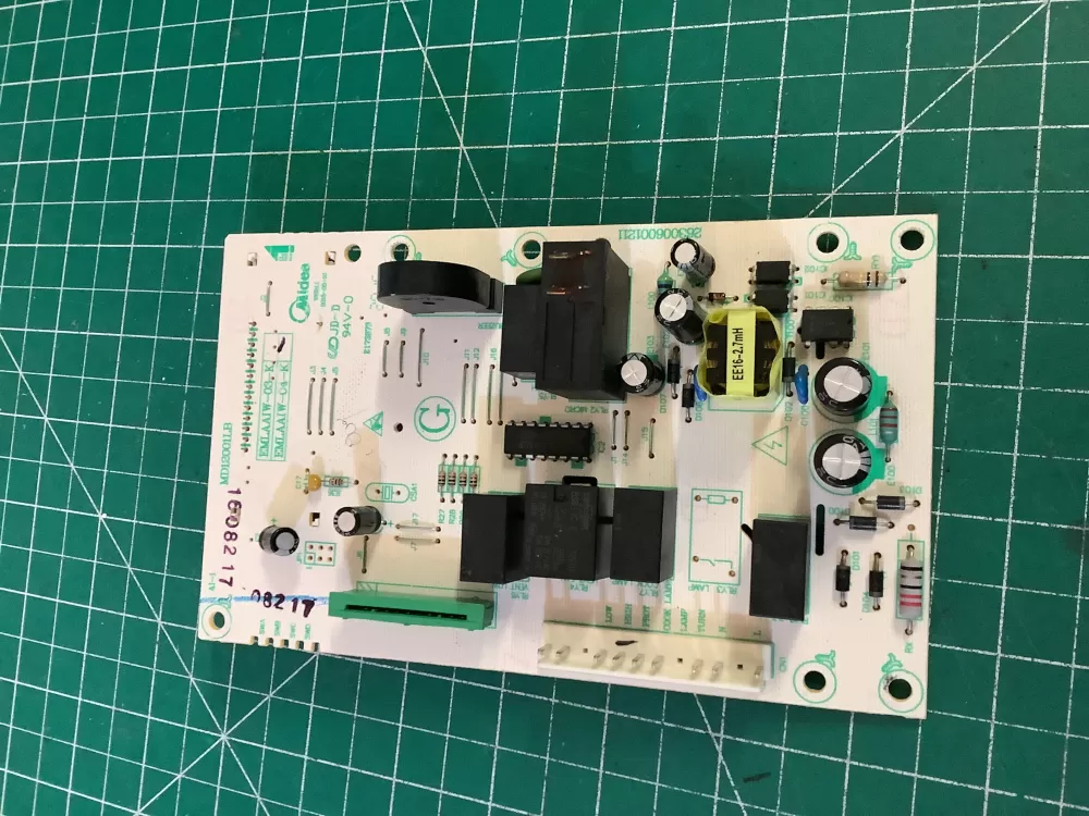 GE MD12001LB EMLAAGE-04-K 17170000008243 Microwave Control # AZ187581 | NR2750