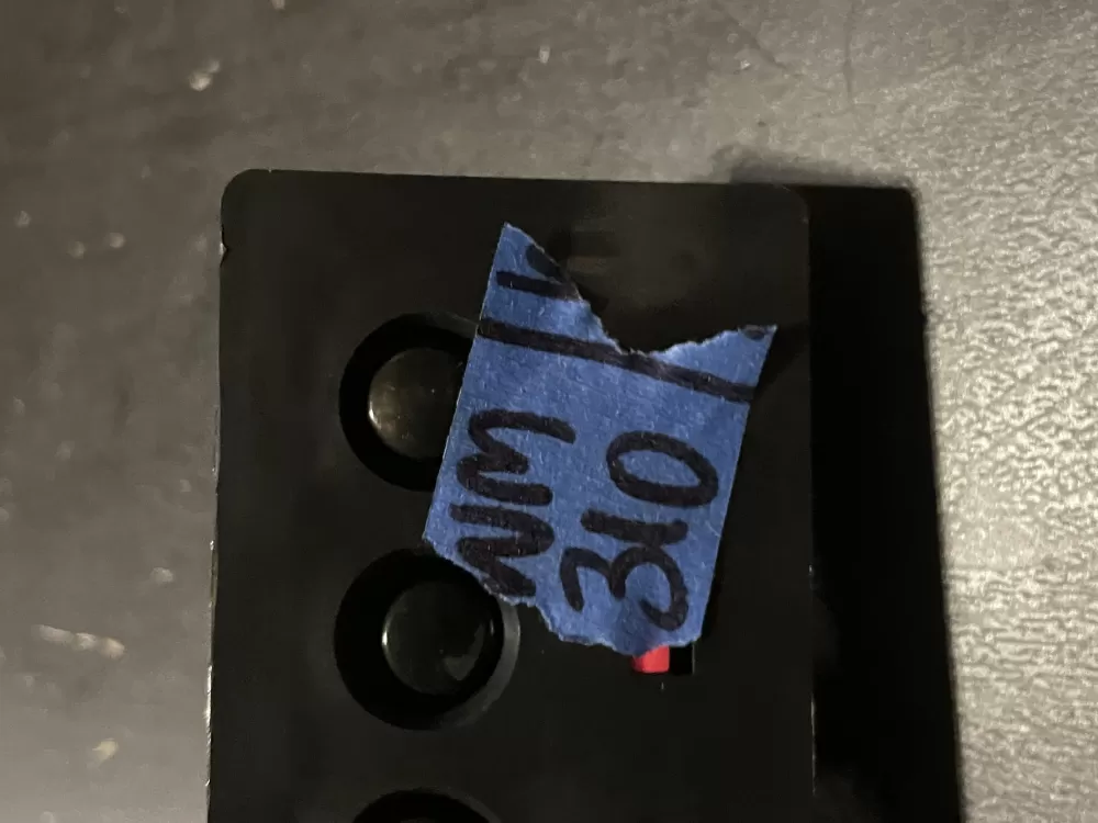 Whirlpool Maytag 2198621 Refrigerator Control Board Dispenser AZ29465 | WM310