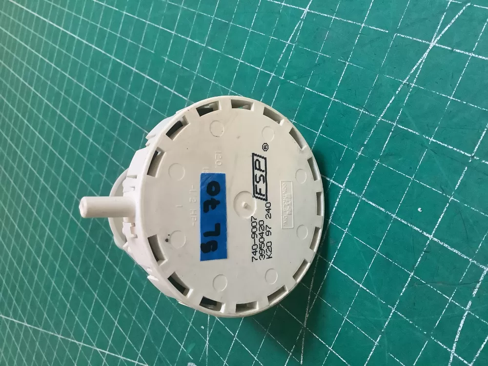 Whirlpool 740 9007 Washer Water Level Switch AZ221290 | SLA70