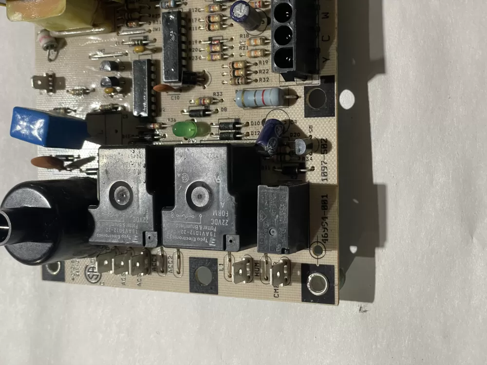 Lennox 1097-83-503A Furnace Control Board AZ198567 | KM76