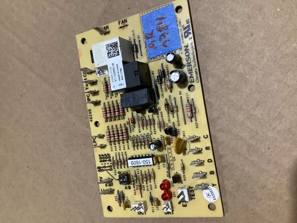 Emerson 47D43 111 03 47 102685 06 B2  Circuit Control Board AZ109074 | AR1784