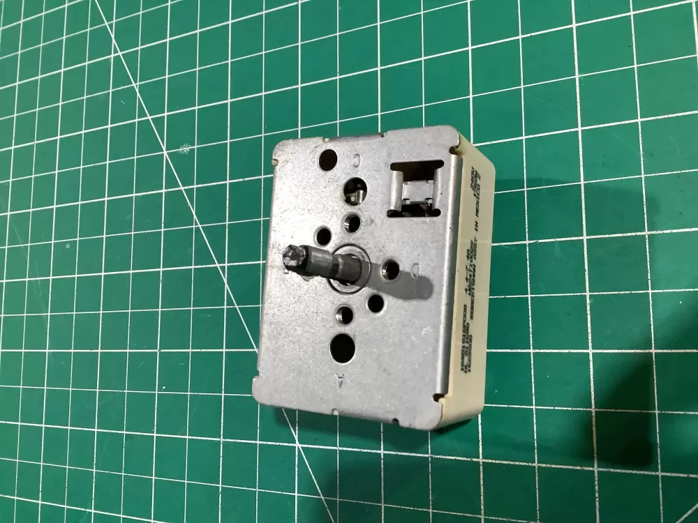 GE  Hotpoint  General Electric WB24T10025  164D1816P012  769692  AH236750  AP2024072  EAP236750  PD00001118  PS236750  WB24T10029  164D1816P008  769696  AH236754  AP2024076  EA236754  EAP236754  PD00008555  PS236754 Range Switch Infinite