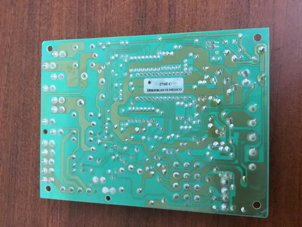 York Coleman Luxaire 031 01267 001a Furnace Control Board AZ34447 | NR1704