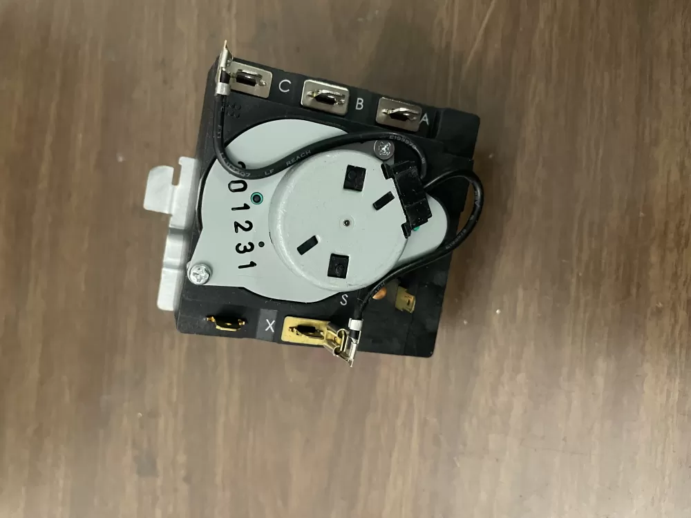 GE Hotpoint WE4M364 WE4M533 PS8690648 Dryer Timer AZ101270 | KM1005