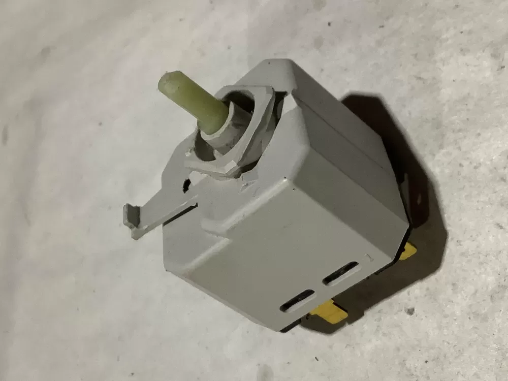 Crosley  Kenmore  Maytag  Whirlpool W10117655 WPW10117655 Dryer Crosley Control Board Start Switch
