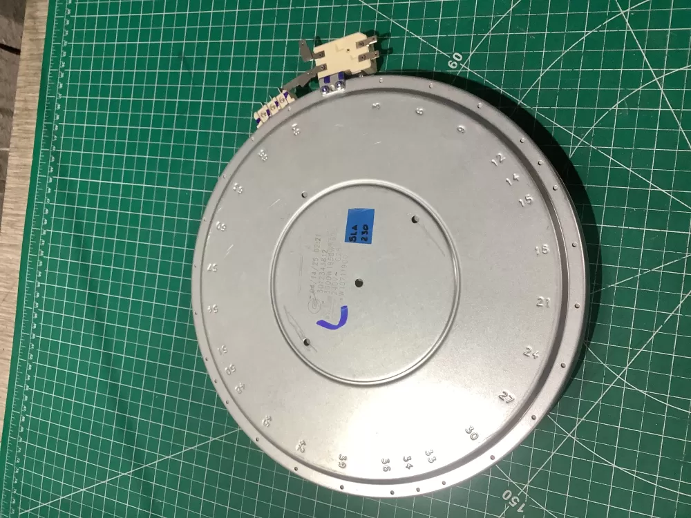 Whirlpool W10711900 Range Oven Surface Element AZ191652 | SL230