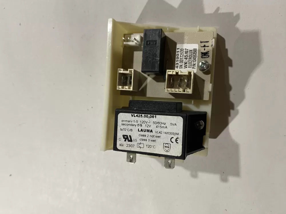 Frigidaire  Electrolux 134553500 Washer Control Board Heater