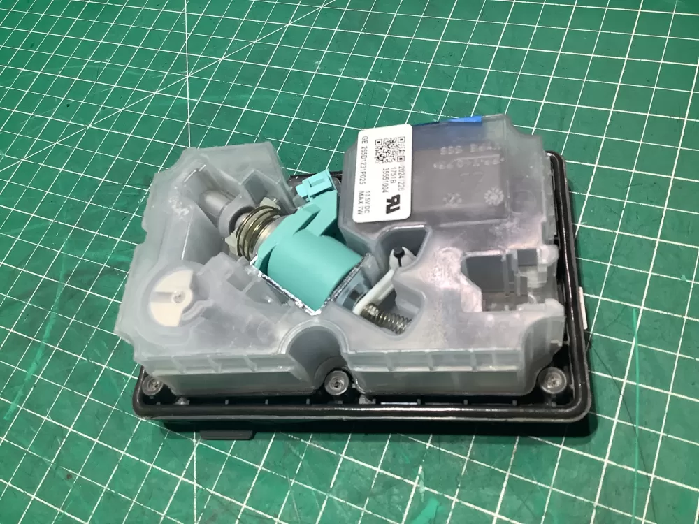 GE 265D1231P025 Dishwasher Detergent Dispenser AZ147767 | SL199