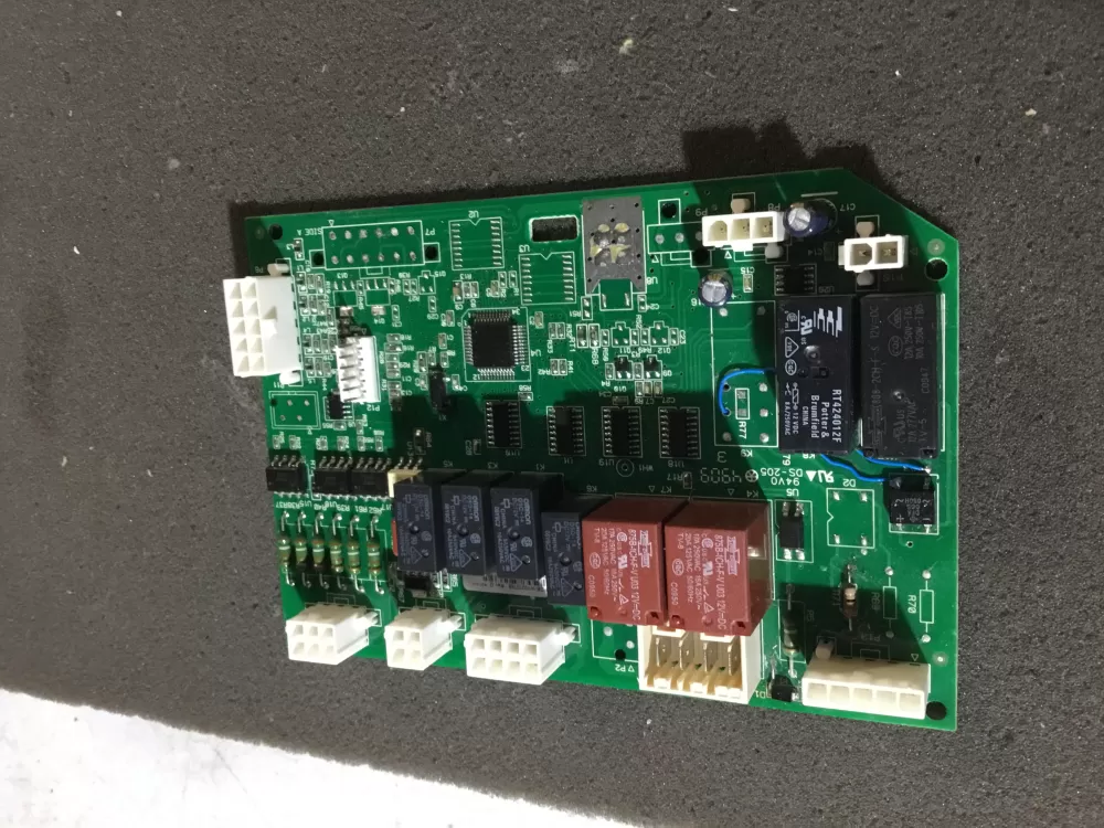 Whirlpool  Maytag  KitchenAid  Kenmore AP6017141 W10210789 WPW10210789 PS11750436 W10210789 D Refrigerator Control Board