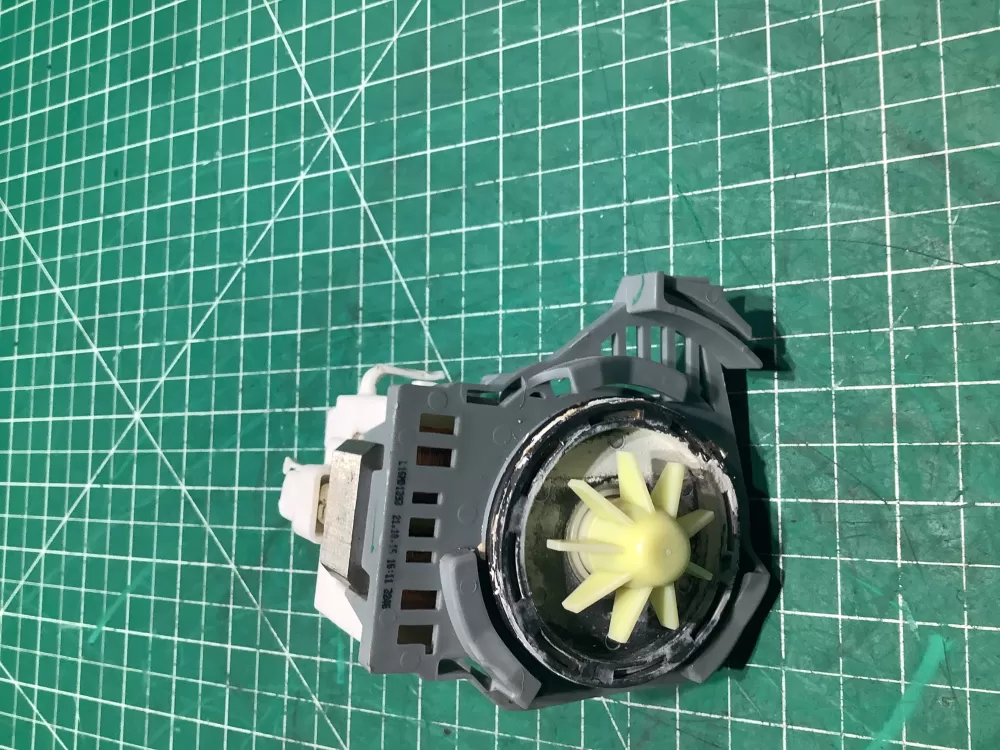 KitchenAid W10914557 Dishwasher Kitchen Aid Drain Pump AZ147733 | SL199