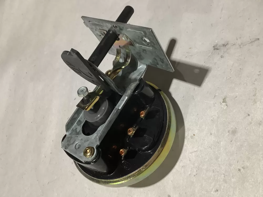 MAYTAG  738-909-2  62082020  WATER LEVEL PRESSURE SWITCH