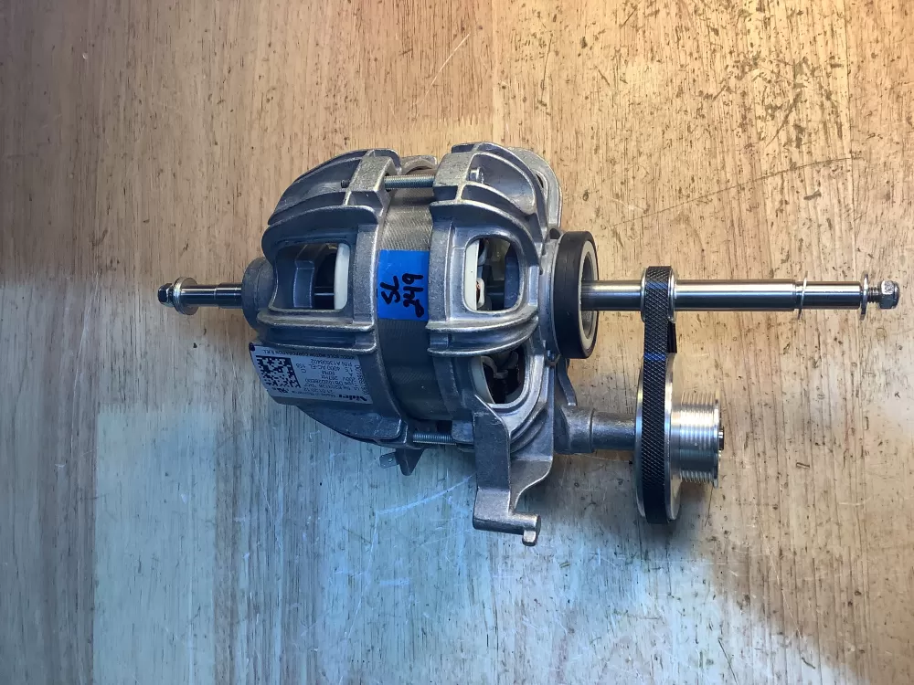 Electrolux A13608402 Dryer Drive Motor Assembly AZ210295 | Sl249