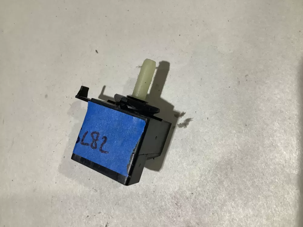 Maytag KitchenAid Kenmore AP6008373 Dryer Start Switch AZ103008 | Sl82