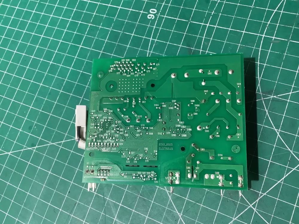 Frigidaire 8083643-03 Refrigerator Control Board AZ196712 | AR1316