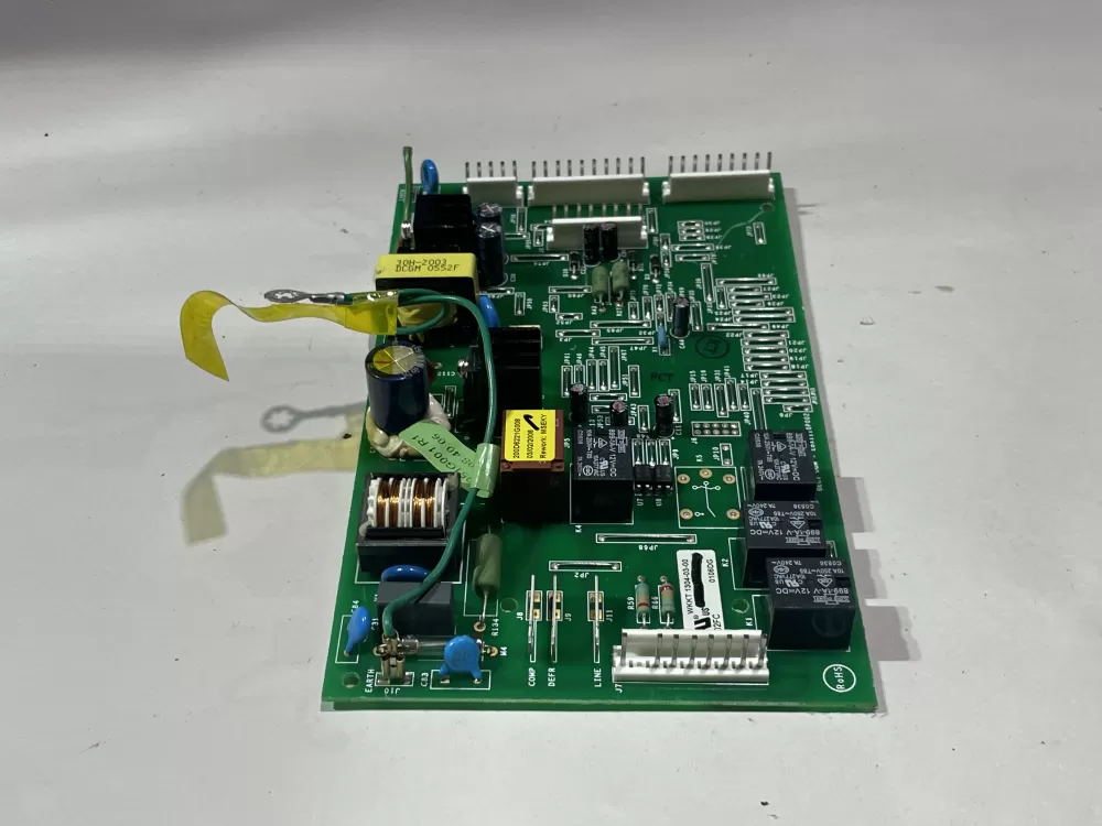 GE  Hotpoint WR55X11072C  AP7218867  WR55X11072  200D6221G030  WKKT 1304-03-00 Refrigerator Control Board
