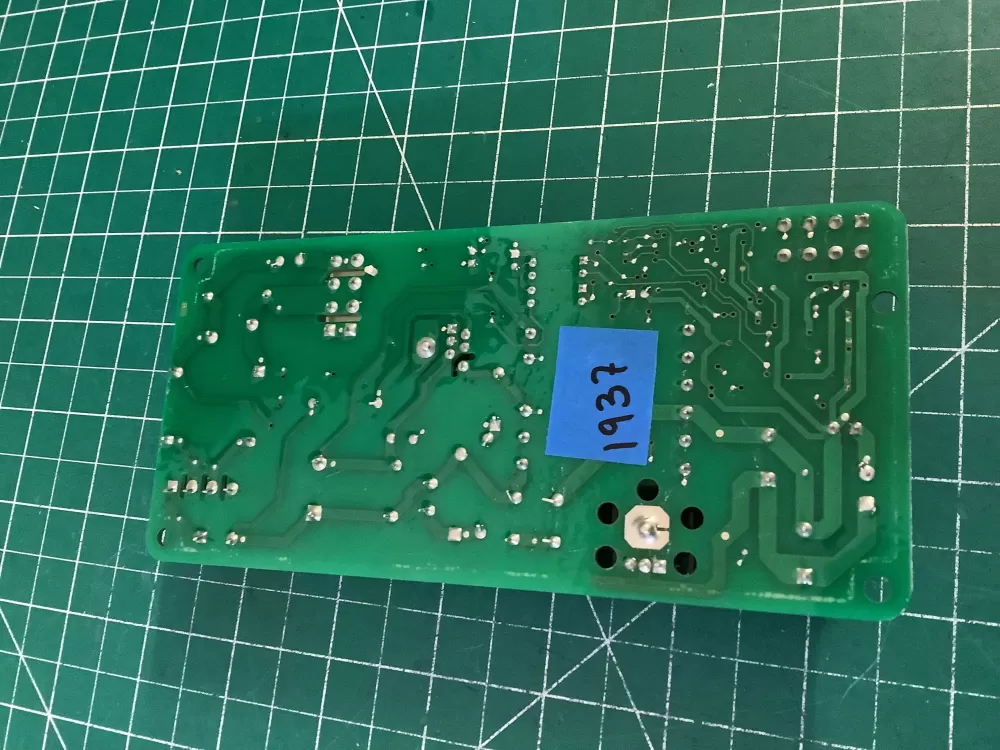 Whirlpool KitchenAid W10624574 Refrigerator Control Board AZ188115 | NR1937